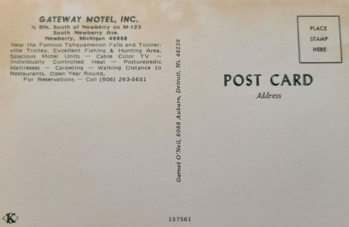 Gateway Motel - Vintage Post Card (newer photo)